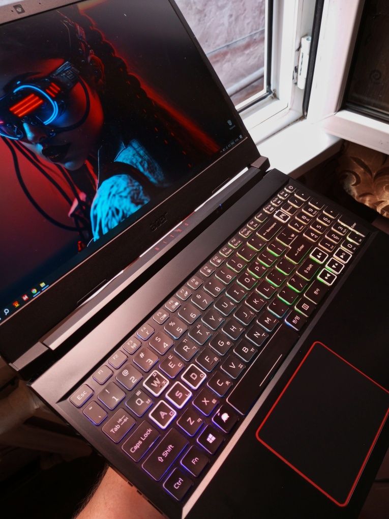 Срочно! Gaming Laptop. Игровой мощный. В отличном состояние.