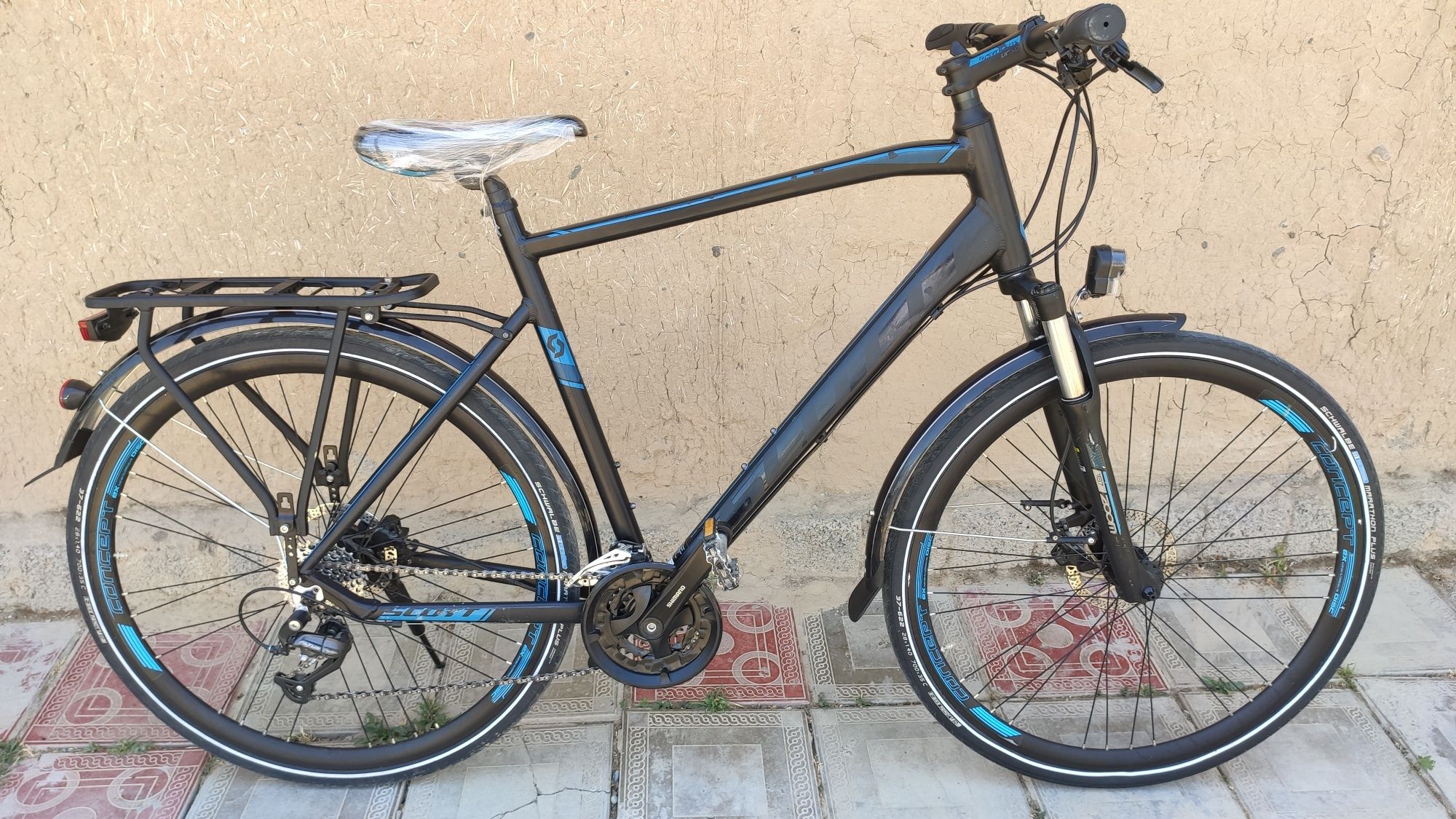 Nemis velosipedlari har-hil turlarda
