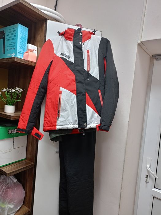 Зимняя одежда .женская.