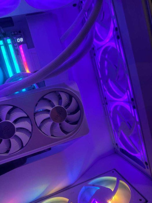 PC Gaming - NZXT Build - AMD Ryzen 7 9800X3D & Nvidia RTX 4070Ti Super