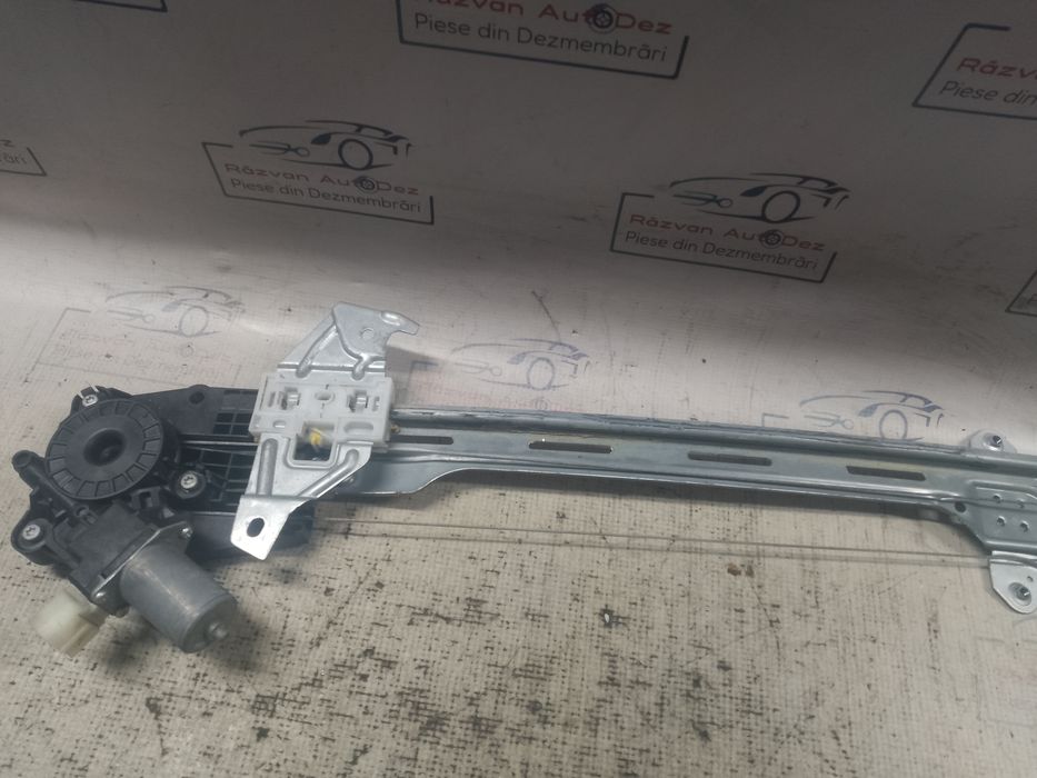macara geam dreapta fata suzuki vitara 2016