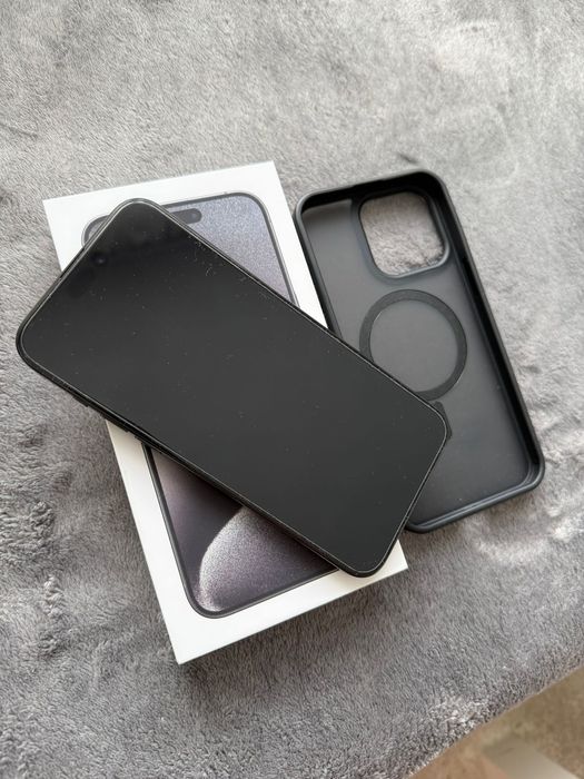 iPhone 15 Pro Max 256GB, Black Titanium (черен)