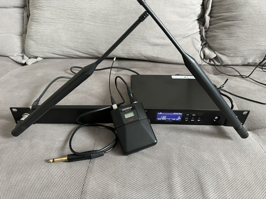 Se vinde reciver pentru instrument Shure qlxd