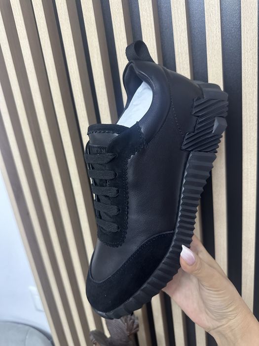 Adidasi barbat Hermes