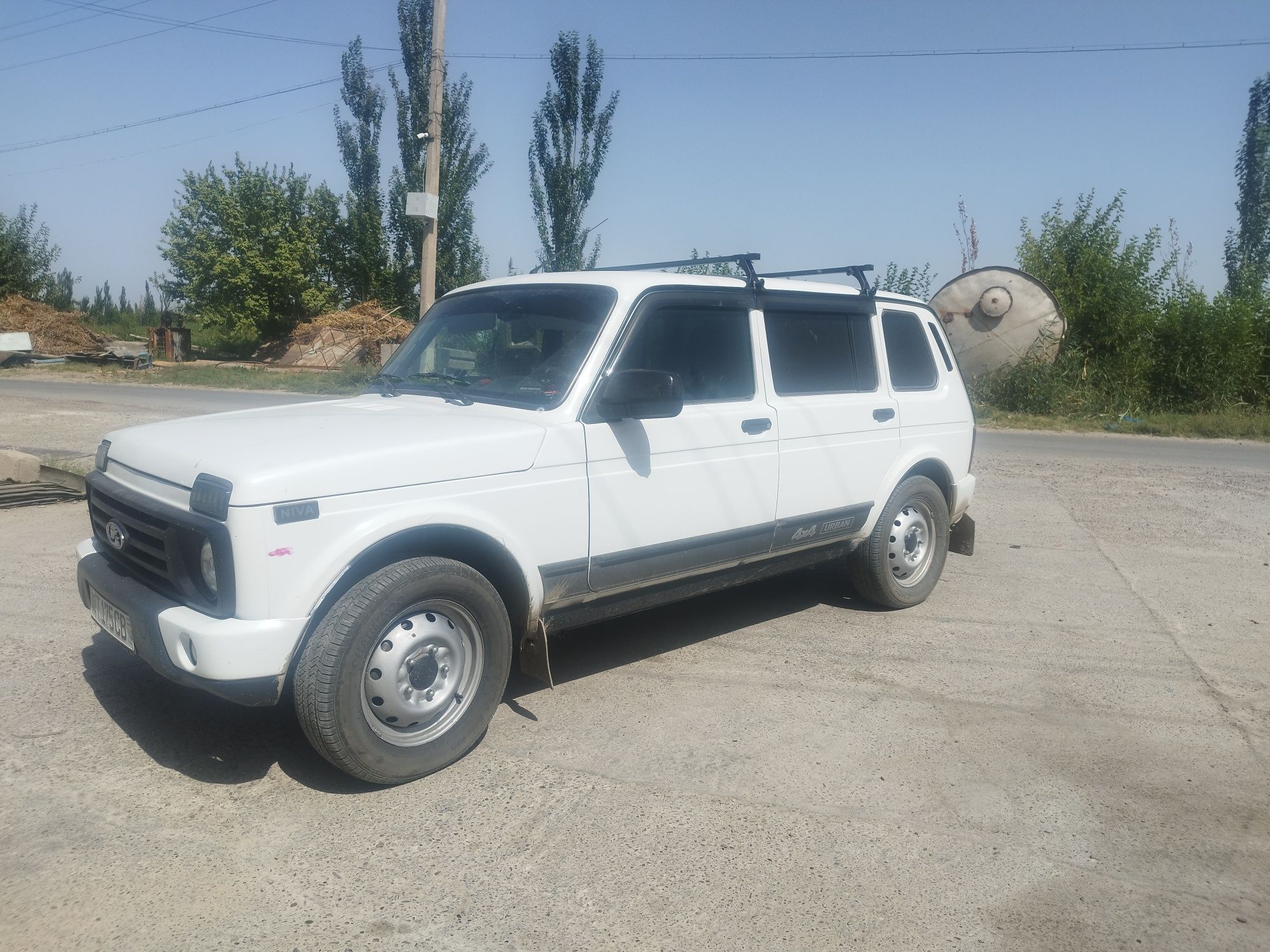 Niva 4×4 4 eshikli