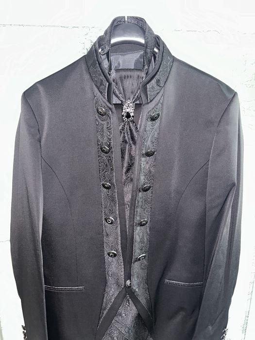Costum ginerica