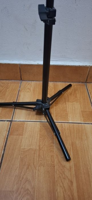 Trebpied+suport telefon