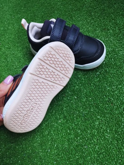 Датски маратонки Adidas