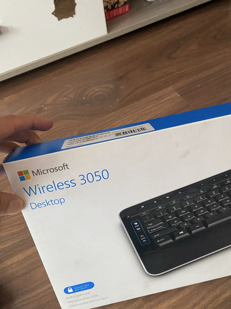 Клавиатура и мишка Microsoft Wireless Desktop 3050