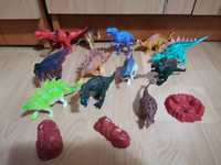 De vânzare figurine dinozauri toti la 20 lei
