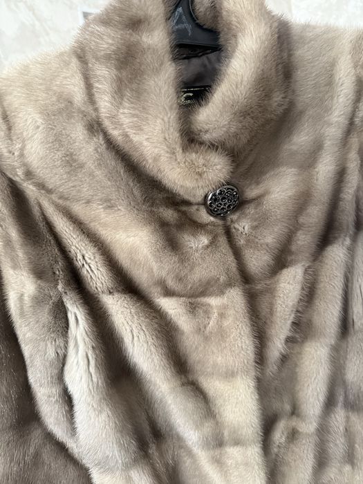 Продается Шуба норковая