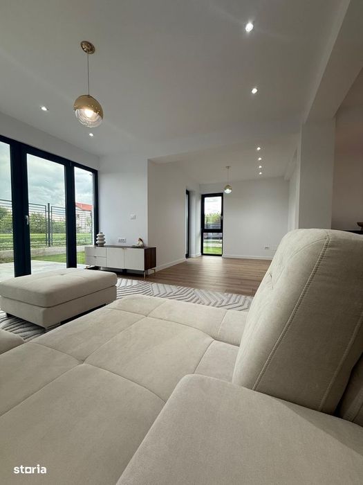 Proprietar vand casa situata in Brasov, Calea Feldioarei, 33.