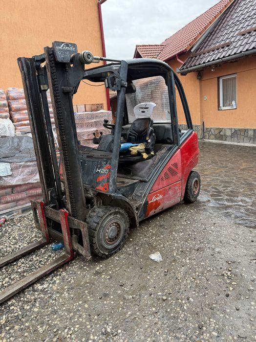 De vânzare stivuitor