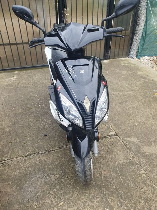 Scuter de 49 cu acte