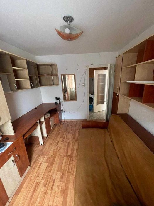 Apartament 2 camere, semidecomandat, etaj 1 - Strada Maratei