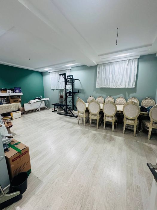 Kvartira sotiladi uchtepa rayon izza 6/1/0.5/3/  200m²