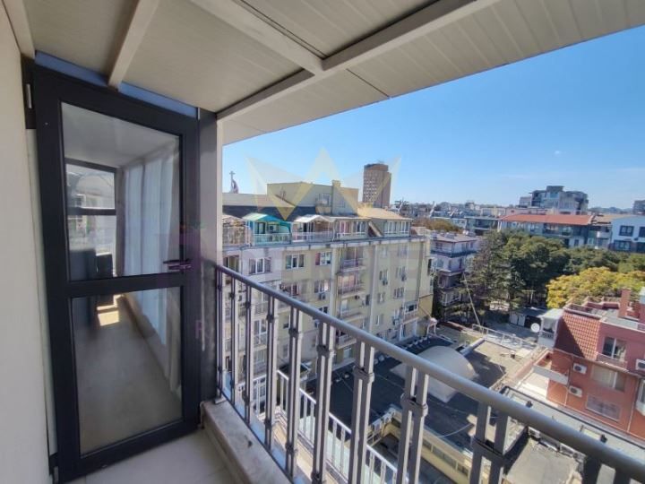 Дава се под наем Тристаен апартамент в Варна, ВИНС - 70 кв.м за 800 € - Снимка #11