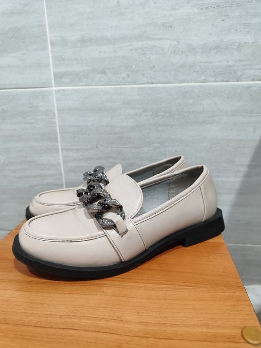 Продам Туфли лоферы