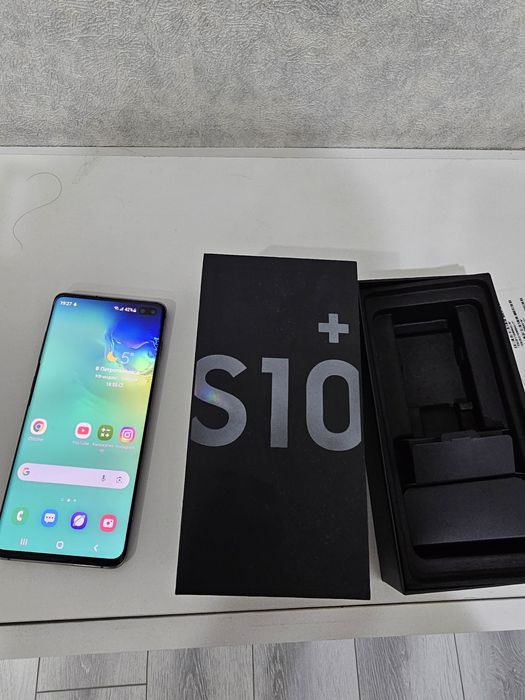 Продам самсунг galaxy s10+
