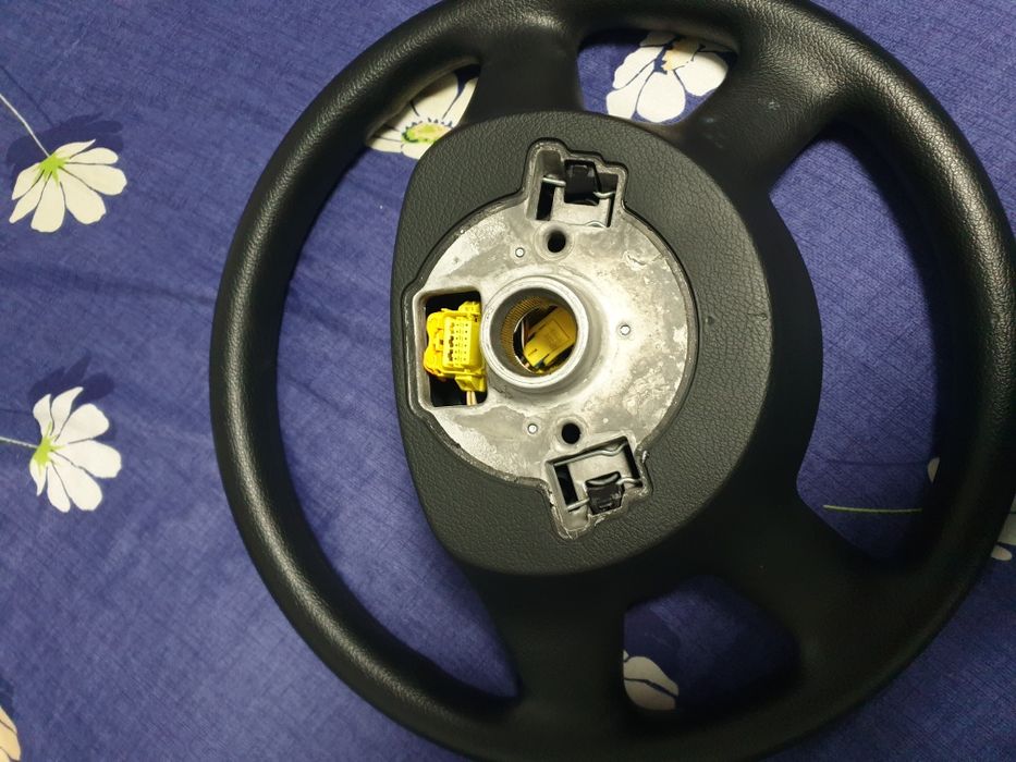 Vând volan passat b6+  airbag planta de bord