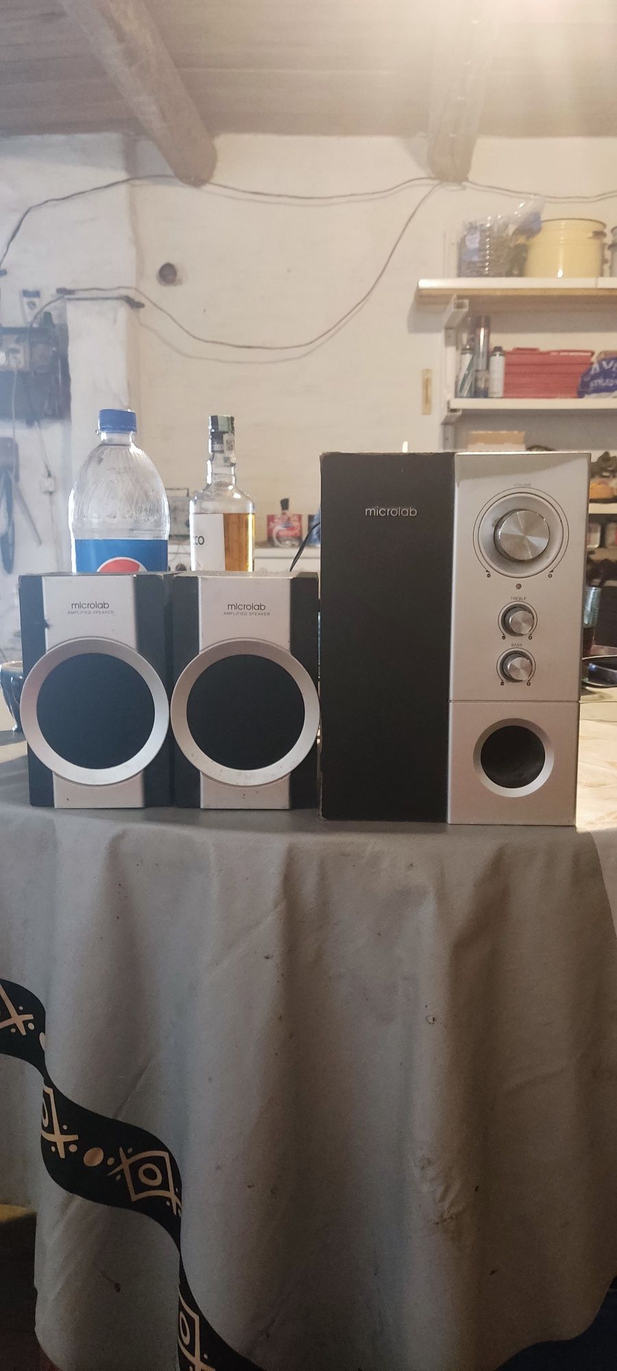 Продам компьютерные колонки, 2 сатилита и сабвуфер