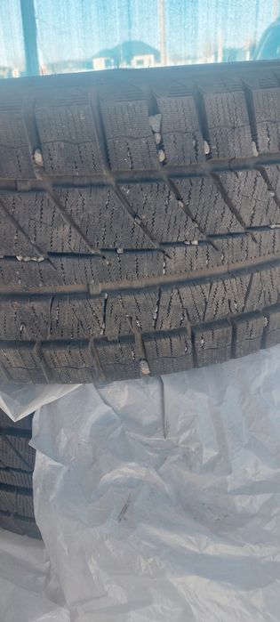 Продам зимнюю резину R19