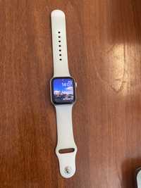 Продам Apple watch SE2