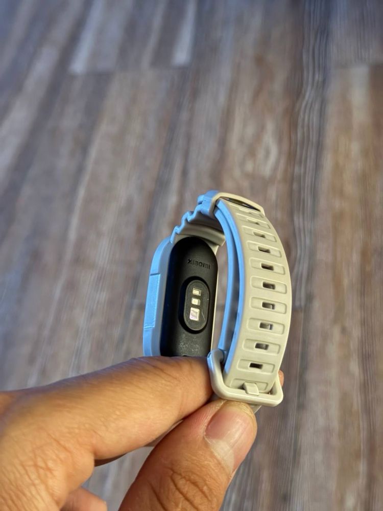 Продается mi band 7 оригинал