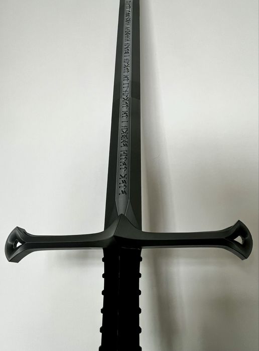 3D принтиран Anduril в реален размер