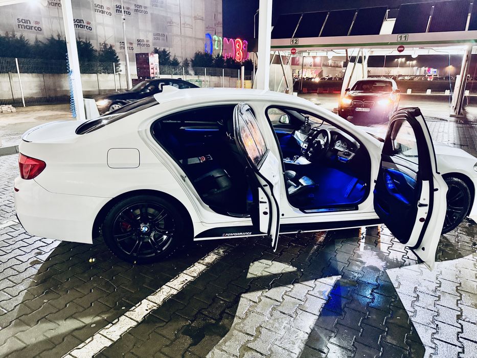 Vand sau schimb Bmw F10