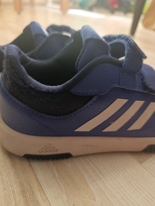 Маратонки Adidas