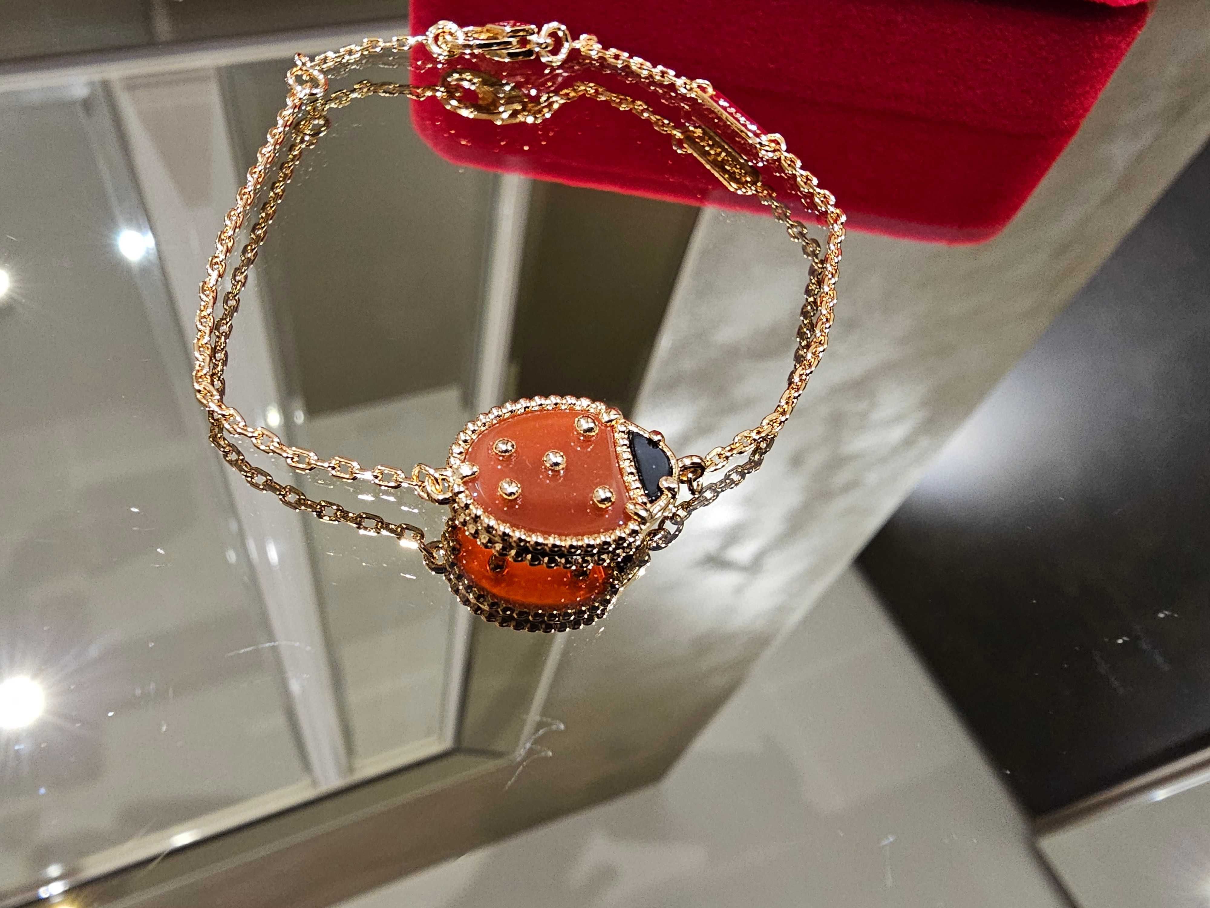 Van Cleef & Arpels VCA Rose Gold Lucky Spring Ladybug Дамска Гривна