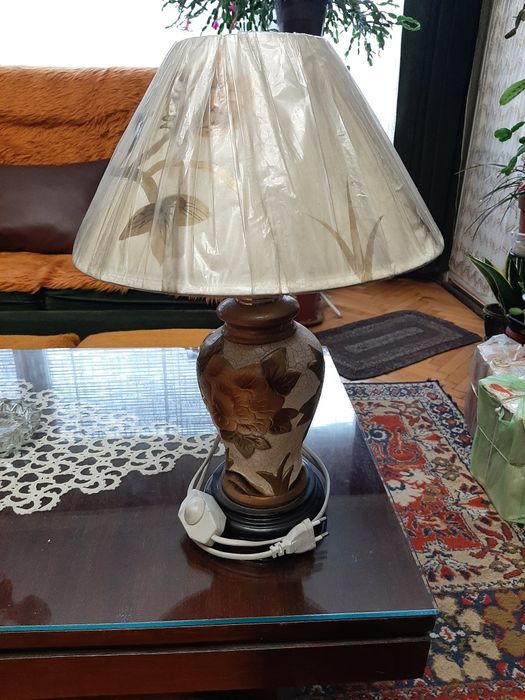 Настолна лампа Абажур