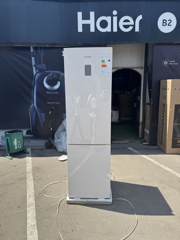 Холодильник Samsung RB37P5491EL 387L SpaceMax