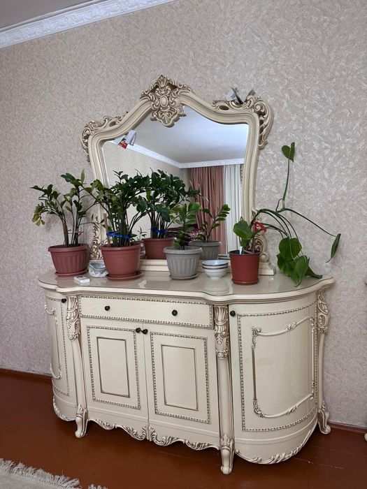Сервант бу хорошом состояние