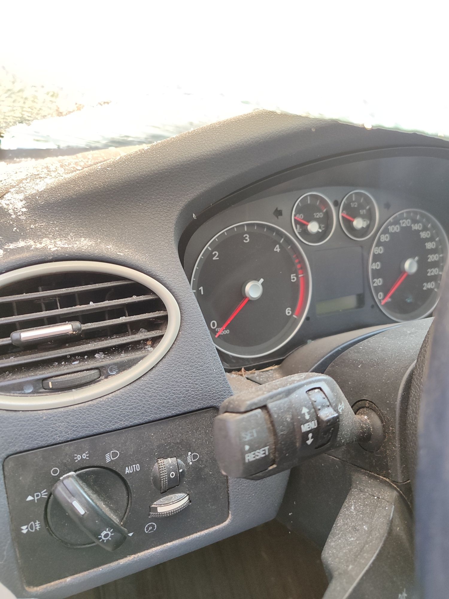 Dezmembrez Ford Focus MK2