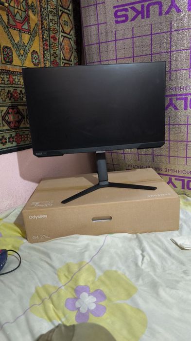Монитор Samsung Odyssey G4 27" 240Hz