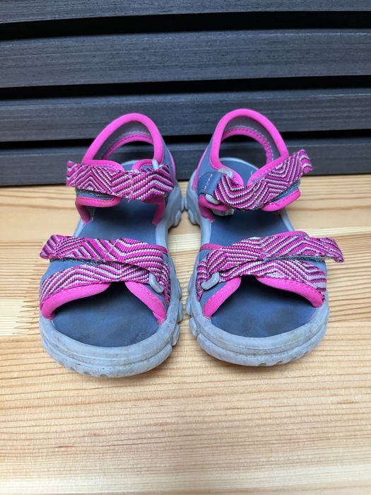 Детски туристически обувки и сандали Quechua