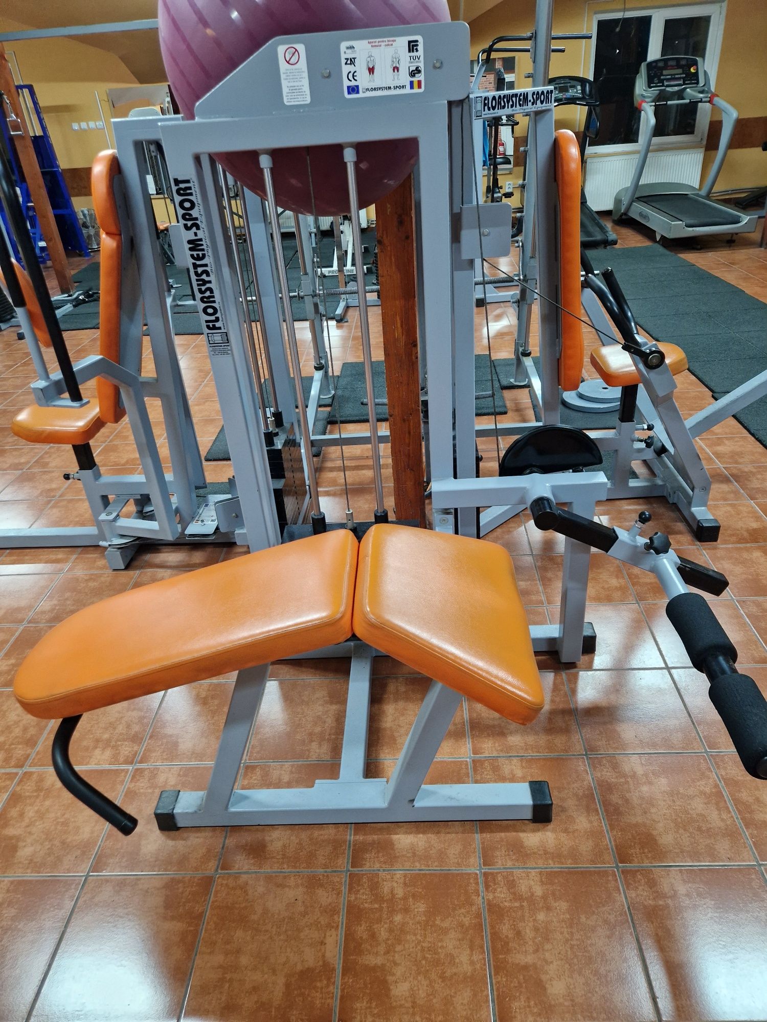 Vand sala de fitness complet utilata