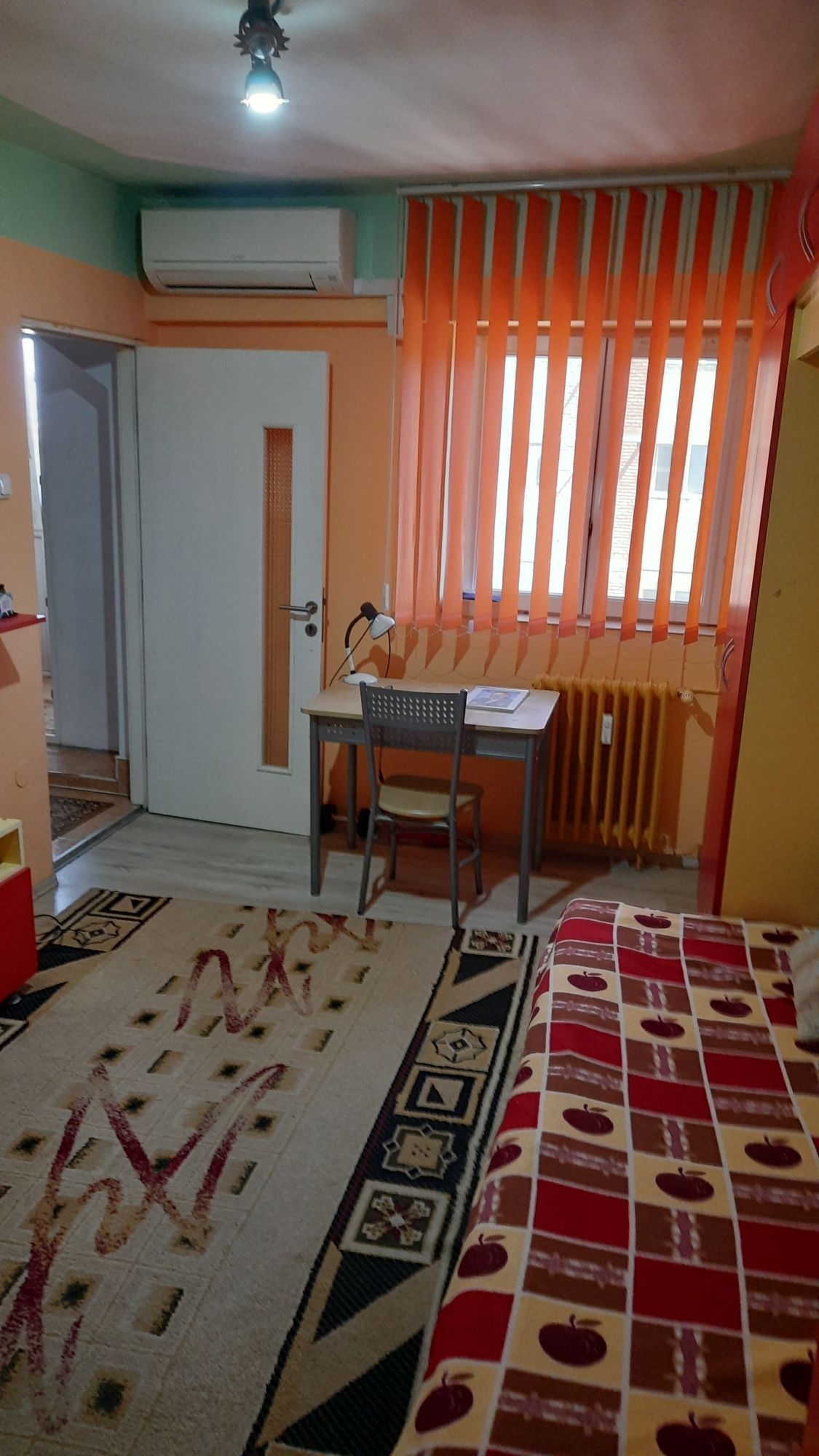 Inchiriez apartament 1 camera vlaicu ,lebada