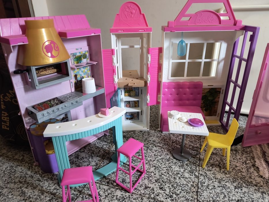 Ресторант Барби с кухня