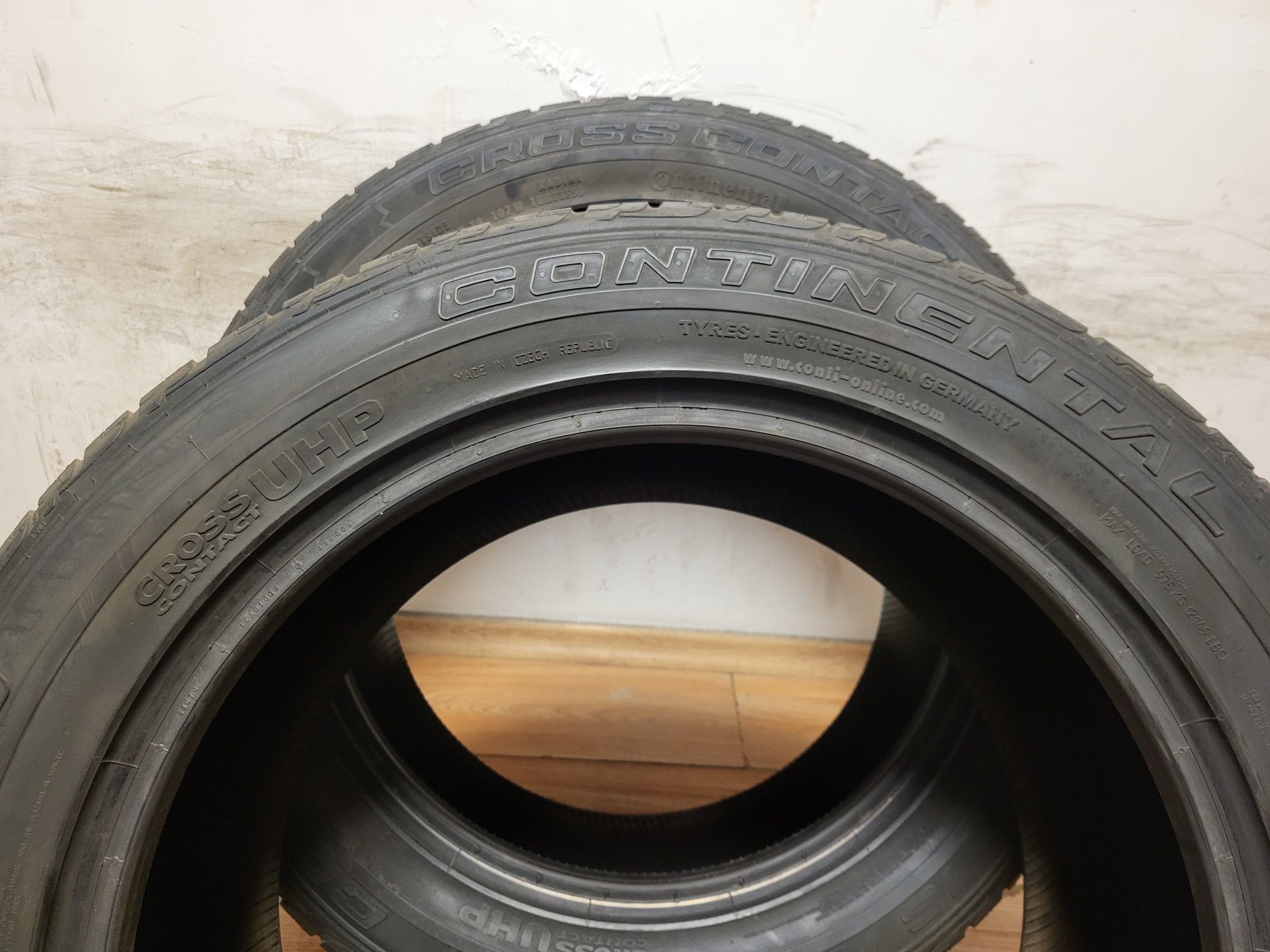 285/45/19 Continental / летни гуми джип