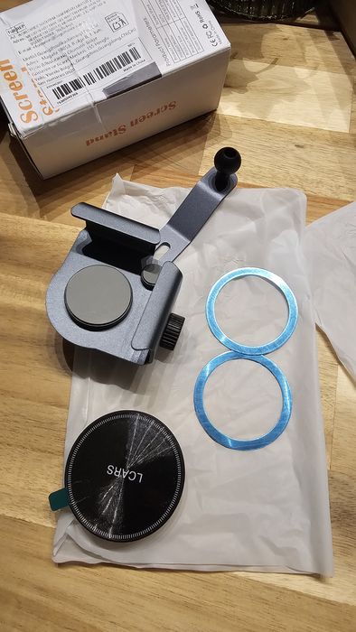 Suporți telefon magnetic Tesla sau auto cu display-uri