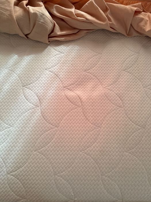 Матрас в хорошем состоянии