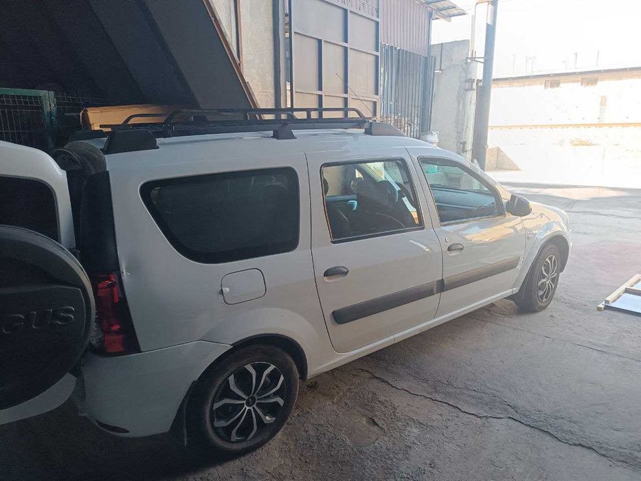 Lada Largus 5 мест