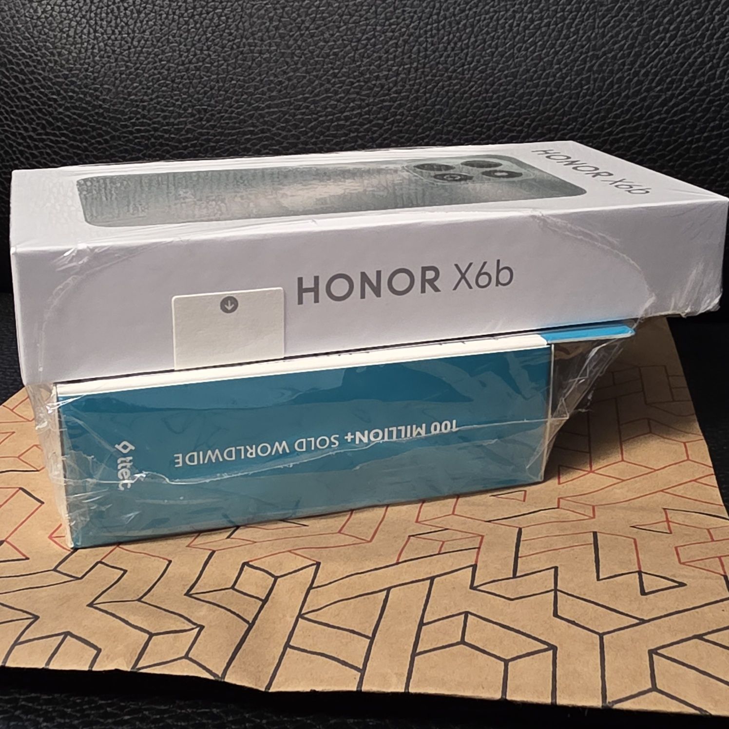 ЗАПЕЧАТАН 128GB Honor X6b + TTEC Mode A1 Гаранция 2027г. Black / Черен