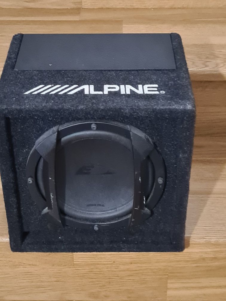 Тонколона Alpine SWE-815 с усилвател Alpine MXE-M150CKD