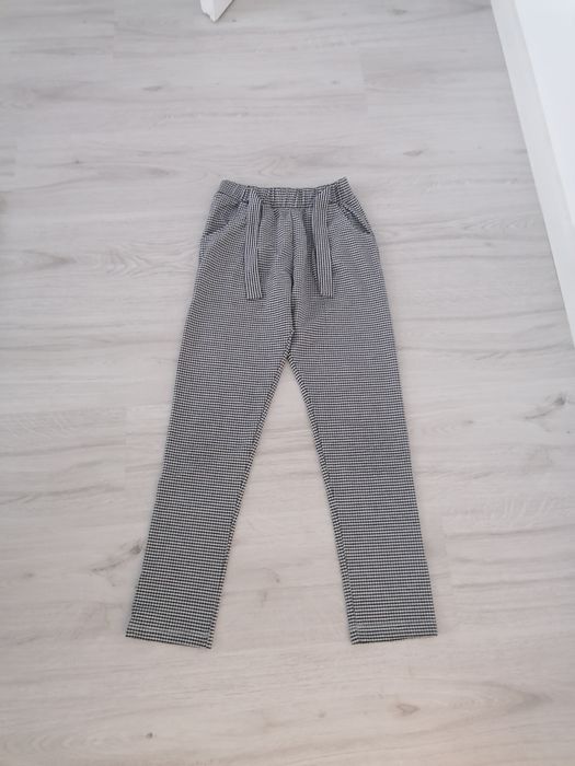 Кариран панталон за момиче