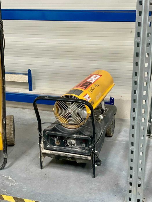 Inchiriez tun de caldura dezumidificator