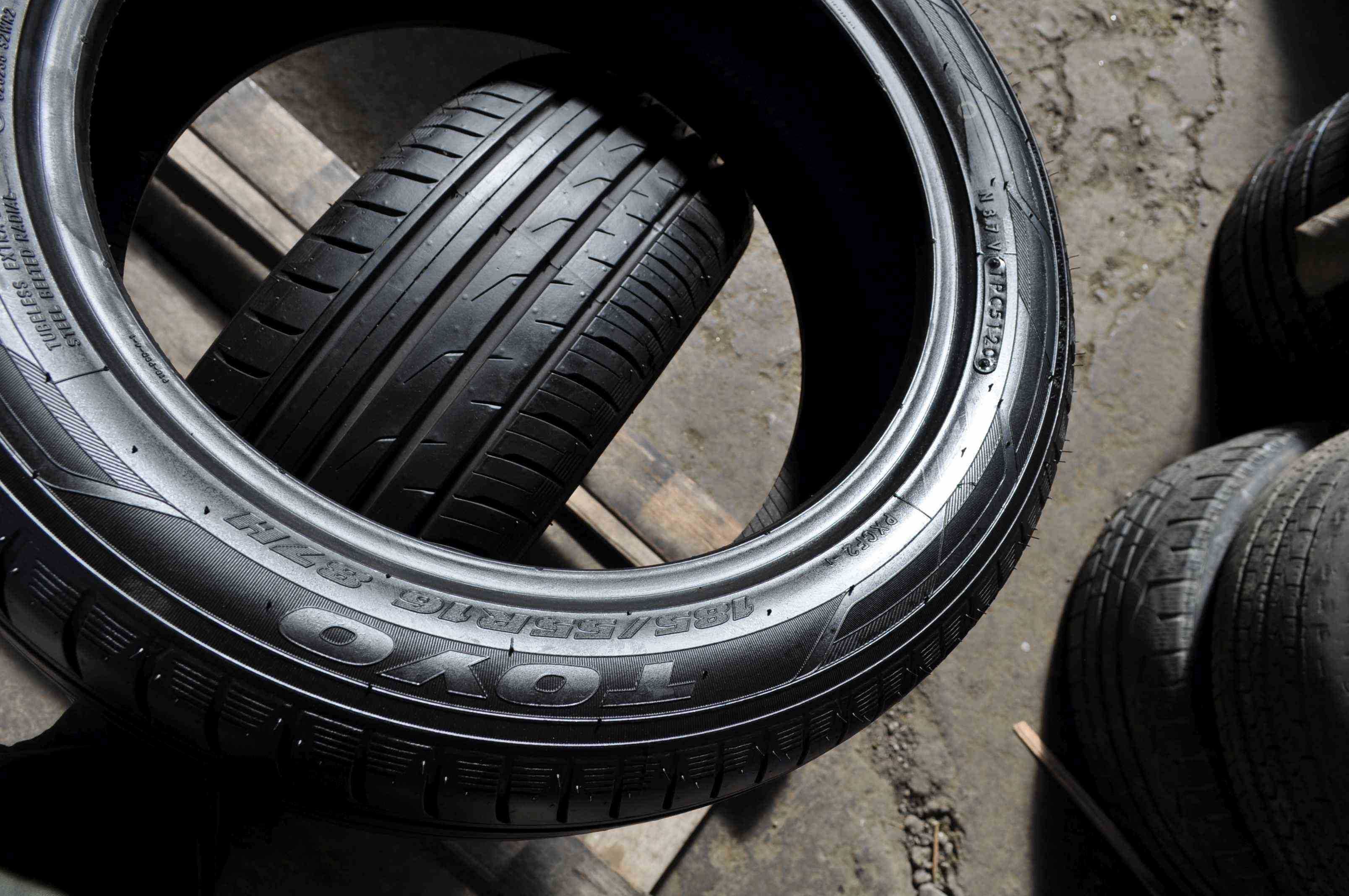 SET 2 Anvelope Vara 185/55 R16 TOYO Proxes CF2 87H